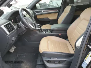 2021 Volkswagen Atlas SEL Premium R-Line with VIN 1V2FE2CA1MC205020, listed as a Copart auction lot 77742994 with 25,047 mi miles and Salvage title. Bid and sale history available at DreamBid. Image 7.