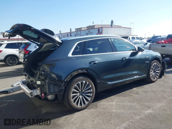 2019 Audi e-tron Prestige with VIN WA1VAAGE2KB021539, listed as a IAAI auction lot 42007353 with 14,238 mi miles and . Bid and sale history available at DreamBid. Image 14.