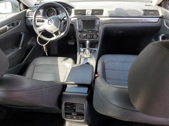 2017 Volkswagen Passat 1.8T SE w/Technology with VIN 1VWGT7A32HC002377, listed as a Copart auction lot 50373475 with 87,288 mi miles and Salvage Title. Bid and sale history available at carsss.com. Image 8.
