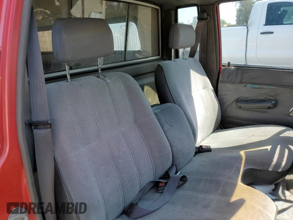 1987 Toyota Pickup с VIN JT4RN70D2H0048566, выставлен на аукционе Copart как лот 52362085 с пробегом 252 452 миль миль и Чистый • Clean title. История ставок и продаж доступна на DreamBid. Изображение 10.