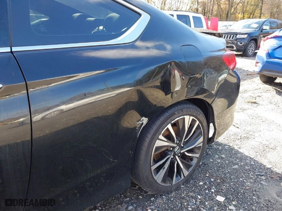 2017 Honda Accord Coupe EX-L V6 with VIN 1HGCT2B84HA007009, listed as a IAAI auction lot 41073715 with 114,869 mi miles. Bid and sale history available at carsss.com. Image 17.