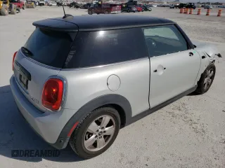 2017 MINI Hardtop Cooper with VIN WMWXP5C31H2F60901, listed as a Copart auction lot 49279985 with 75,749 mi miles and Clean title. Bid and sale history available at DreamBid. Image 3.