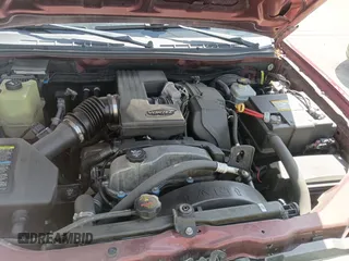 2008 Chevrolet Colorado z VIN 1GCDT43E188219182, wystawiony jako Copart lot #54735315 z przebiegiem 140 622 mil mil oraz Czysty tytuł • Clean title. Historia ofert i sprzedaży dostępna na DreamBid. Obrazek 7.