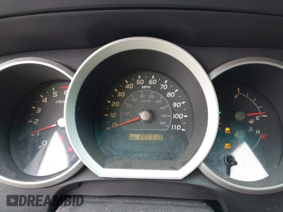 2006 Toyota 4Runner SR5 with VIN JTEZU14R560083004, listed as a IAAI auction lot 42087246 with 282,313 mi miles and . Bid and sale history available at DreamBid. Image 7.