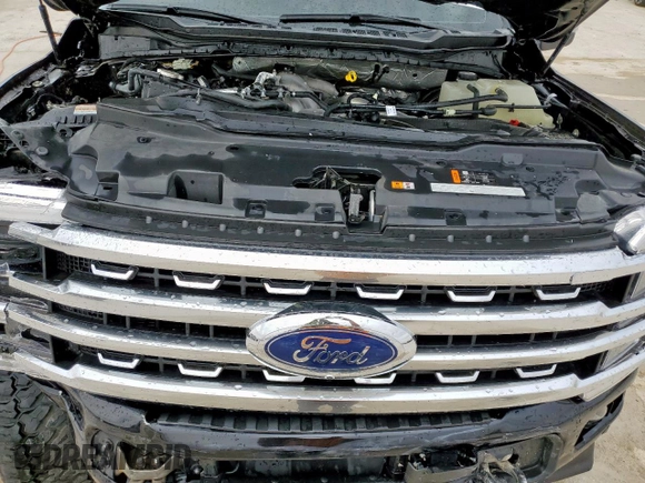 2024 Ford F-250 XL z VIN 1FT8W2BT2REE44792, wystawiony jako Copart lot #51431915 z przebiegiem Nie podano mil oraz Szkoda całkowita • Salvage title. Historia ofert i sprzedaży dostępna na DreamBid. Obrazek 11.