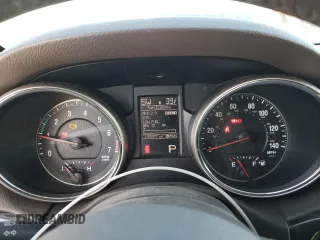 2011 Jeep Grand Cherokee Laredo with VIN 1J4RR4GG4BC640277, listed as a Copart auction lot 52166205 with 195,877 mi miles and Salvage Title. Bid and sale history available at DreamBid. Image 9.