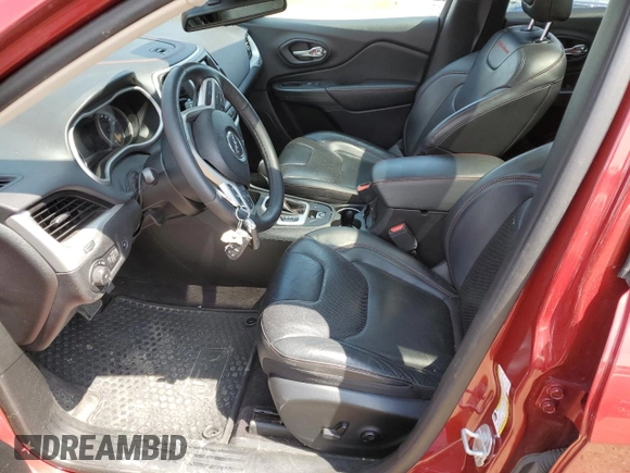 2017 Jeep Cherokee Trailhawk z VIN 1C4PJMBSXHW558559, wystawiony jako Copart lot #64548295 z przebiegiem 119 765 mil mil oraz Szkoda całkowita • Salvage title. Historia ofert i sprzedaży dostępna na DreamBid. Obrazek 7.