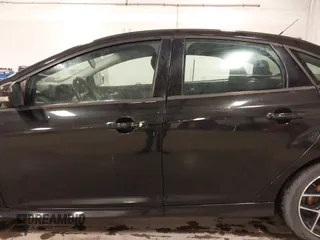 2015 Ford Focus SE with VIN 1FADP3F24FL255450, listed as a IAAI auction lot 41673301 with 103,650 mi miles. Bid and sale history available at carsss.com. Image 17.