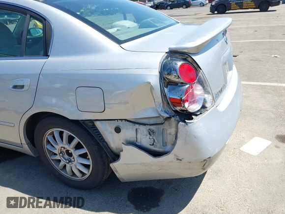 2006 Nissan Altima 2.5 with VIN 1N4AL11D96N412812, listed as a IAAI auction lot 42398083 with 214,369 mi miles and . Bid and sale history available at DreamBid. Image 6.