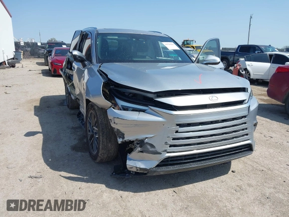 2024 Lexus TX 350 with VIN 5TDAAAA6XRS012001, listed as a IAAI auction lot 41920283 with 742 mi miles and . Bid and sale history available at DreamBid. Image 6.