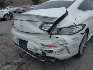 2018 Mercedes-Benz C 300 with VIN WDDWJ4JB2JF660253, listed as a IAAI auction lot 42421185 with 142,828 mi miles and . Bid and sale history available at DreamBid. Image 20.