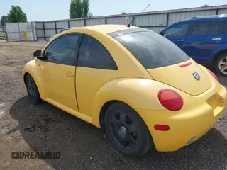 2000 Volkswagen Beetle GLS с VIN 3VWCD21C5YM485408, выставлен на аукционе IAAI как лот 42527097 с пробегом 126 850 миль миль и . История ставок и продаж доступна на DreamBid. Изображение 3.
