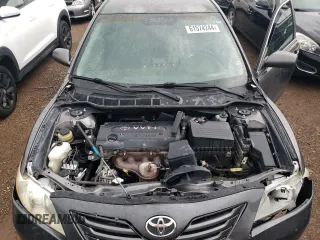 2008 Toyota Camry LE z VIN 4T4BE46K58R034841, wystawiony jako Copart lot #42176215 z przebiegiem Nie podano mil oraz Nie do naprawy • Non repairable. Historia ofert i sprzedaży dostępna na DreamBid. Obrazek 11.