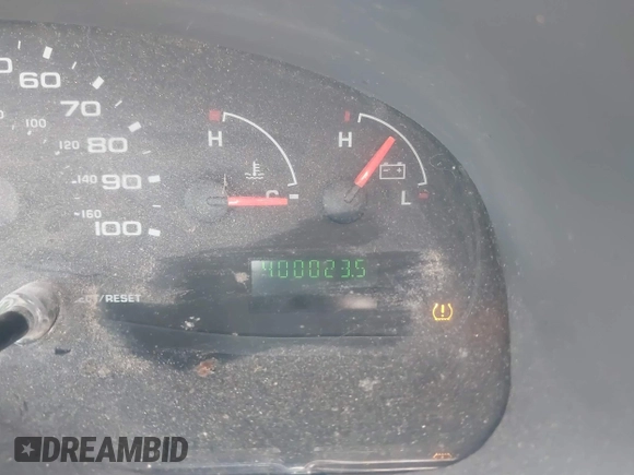 2008 Ford Econoline Passenger XL с VIN 1FBSS31L48DB37299, выставлен на аукционе IAAI как лот 42797666 с пробегом Не указан миль и . История ставок и продаж доступна на DreamBid. Изображение 15.