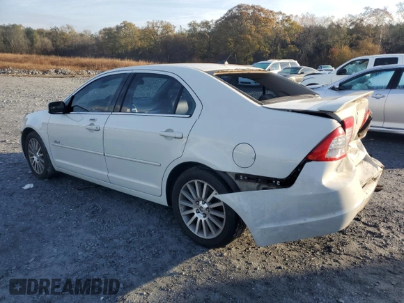 2008 Mercury Milan with VIN 3MEHM07Z38R644338, listed as a Copart auction lot 82257564 with 197,443 mi miles and Salvage Title. Bid and sale history available at carsss.com. Image 2.