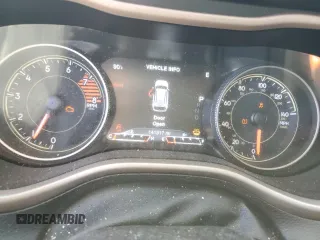 2017 Jeep Cherokee High Altitude с VIN 1C4PJMDS3HW584160, выставлен на аукционе Copart как лот 52799175 с пробегом 141 917 миль миль и Списание • Salvage title. История ставок и продаж доступна на DreamBid. Изображение 9.