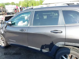 2018 Jeep Cherokee Limited с VIN 1C4PJLDB4JD572921, выставлен на аукционе IAAI как лот 42112382 с пробегом 102 700 миль миль и . История ставок и продаж доступна на DreamBid. Изображение 14.