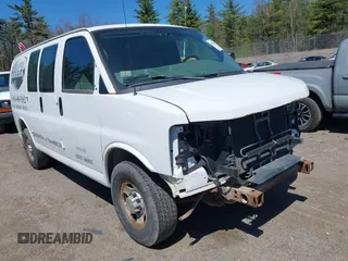 2012 Chevrolet Express Cargo Van with VIN 1GCWGFBA6C1156153, listed as a IAAI auction lot 42168661 with 233,473 mi miles. Bid and sale history available at carsss.com. Image 1.