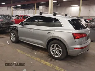 2019 Audi Q5 Premium with VIN WA1ANAFY6K2089034, listed as a IAAI auction lot 41483750 with 58,425 mi miles. Bid and sale history available at carsss.com. Image 3.