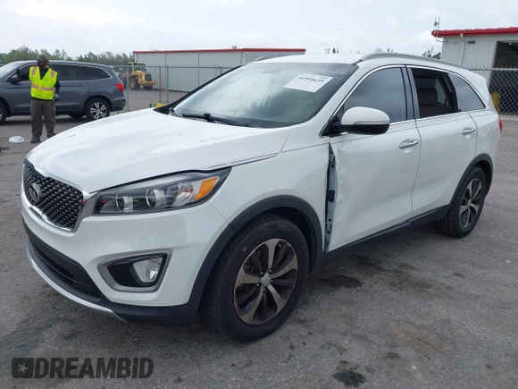 2016 Kia Sorento EX with VIN 5XYPH4A14GG187110, listed as a IAAI auction lot 41994635 with 108,646 mi miles and . Bid and sale history available at DreamBid. Image 2.
