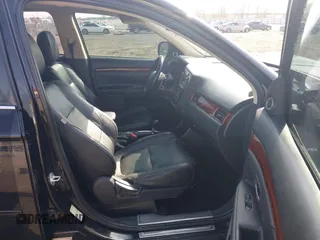 2014 Mitsubishi Outlander GT with VIN JA4JZ4AX8EZ016070, listed as a IAAI auction lot 41771934 with 157,724 mi miles and . Bid and sale history available at DreamBid. Image 5.
