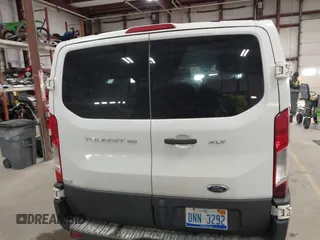 2016 Ford Transit XL z VIN 1FMZK1YM2GKA37673, wystawiony jako IAAI lot #41733664 z przebiegiem 97 638 mil mil oraz . Historia ofert i sprzedaży dostępna na DreamBid. Obrazek 16.