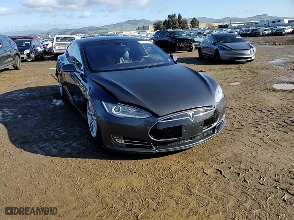 2015 Tesla Model S 85D with VIN 5YJSA1E22FF108359, listed as a Copart auction lot 45116525 with 121438 miles and Salvage Title. Bid and sale history available at carsss.com. Image 13.