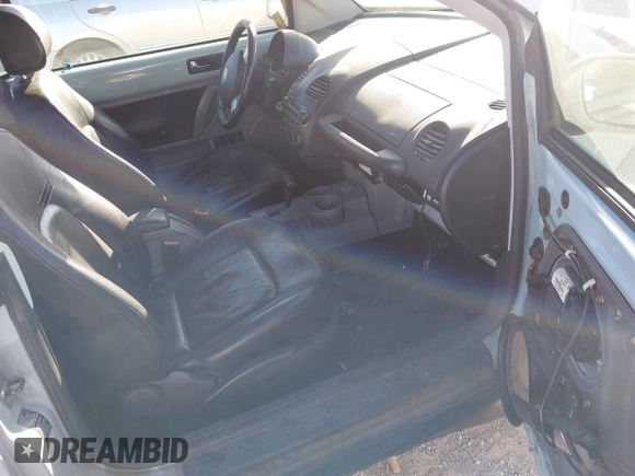 2004 Volkswagen Beetle with VIN 3VWCM21YX4M308827, listed as a IAAI auction lot 41703410 with 163,192 mi miles and . Bid and sale history available at DreamBid. Image 5.