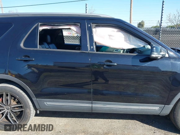 2016 Ford Explorer XLT with VIN 1FM5K7DH5GGC34303, listed as a IAAI auction lot 41776795 with 71,375 mi miles. Bid and sale history available at carsss.com. Image 12.