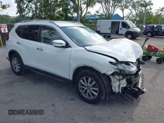 2019 Nissan Rogue SV с VIN KNMAT2MT0KP527137, выставлен на аукционе IAAI как лот 42109988 с пробегом 128 501 миль миль и . История ставок и продаж доступна на DreamBid. Изображение 1.
