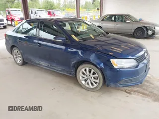 2011 Volkswagen Jetta SE с VIN 3VWDZ7AJ6BM078917, выставлен на аукционе IAAI как лот 42298264 с пробегом 131 635 миль миль и . История ставок и продаж доступна на DreamBid. Изображение 1.