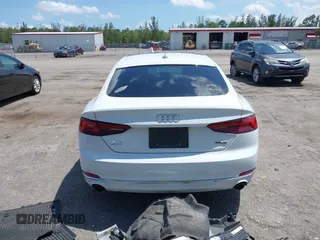 2019 Audi A5 Sportback Premium z VIN WAUANCF56KA080411, wystawiony jako IAAI lot #42208539 z przebiegiem 131 690 mil mil oraz . Historia ofert i sprzedaży dostępna na DreamBid. Obrazek 17.