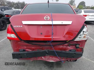 2011 Nissan Versa 1.8 S with VIN 3N1BC1AP8BL466172, listed as a IAAI auction lot 41814965 with 178,076 mi miles. Bid and sale history available at carsss.com. Image 6.