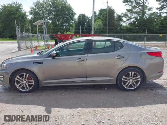 2013 Kia Optima SX с VIN 5XXGR4A68DG135049, выставлен на аукционе IAAI как лот 42551277 с пробегом 80 747 миль миль и . История ставок и продаж доступна на DreamBid. Изображение 14.