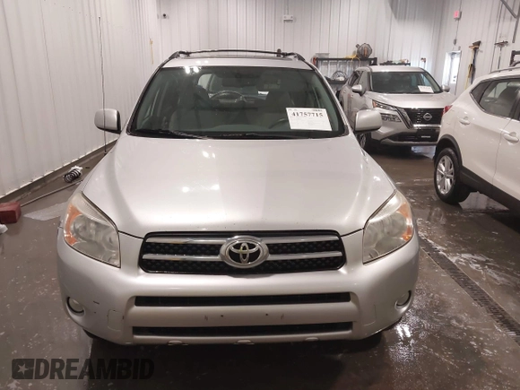 2008 Toyota RAV4 Ltd with VIN JTMZD31V286059955, listed as a IAAI auction lot 41757715 with 217,396 mi miles. Bid and sale history available at carsss.com. Image 12.