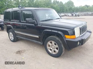 2006 Jeep Commander Limited with VIN 1J8HH58226C259670, listed as a IAAI auction lot 42197720 with 267,084 mi miles and . Bid and sale history available at carsss.com. Image 1.