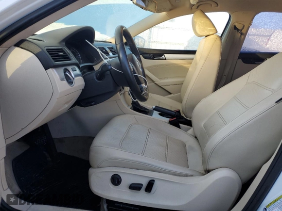 2013 Volkswagen Passat SE w/Sunroof with VIN 1VWBP7A30DC075871, listed as a Copart auction lot 42301085 with 178,034 mi miles and Clean Title. Bid and sale history available at carsss.com. Image 7.
