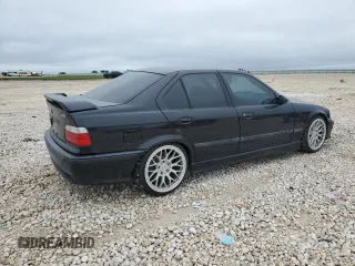 1998 BMW M3 z VIN WBSCD9320WEE09027, wystawiony jako Copart lot #52202055 z przebiegiem 244 452 mil mil oraz Czysty tytuł • Clean title. Historia ofert i sprzedaży dostępna na DreamBid. Obrazek 3.
