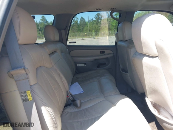 2001 Chevrolet Tahoe LS with VIN 1GNEK13T41R130752, listed as a IAAI auction lot 41966288 with 304,851 mi miles. Bid and sale history available at carsss.com. Image 8.
