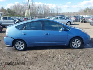 2006 Toyota Prius with VIN JTDKB20U167073069, listed as a IAAI auction lot 41886556 with 122,945 mi miles. Bid and sale history available at carsss.com. Image 13.
