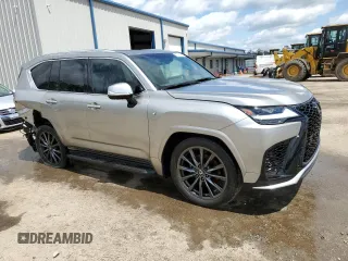 2023 Lexus LX 600 F Sport z VIN JTJMB7CX1P4016737, wystawiony jako Copart lot #50453333 z przebiegiem 2 083 mil mil oraz . Historia ofert i sprzedaży dostępna na DreamBid. Obrazek 4.