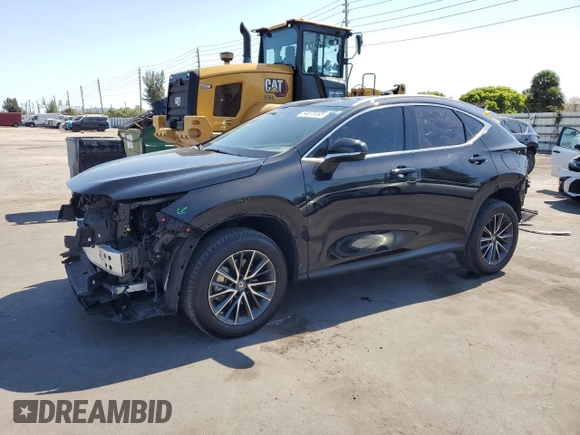 2023 Lexus NX 350 Premium z VIN 2T2GGCEZ2PC019194, wystawiony jako Copart lot #54878165 z przebiegiem 10 701 mil mil oraz Szkody całkowita. Historia ofert i sprzedaży dostępna na DreamBid. Obrazek 1.