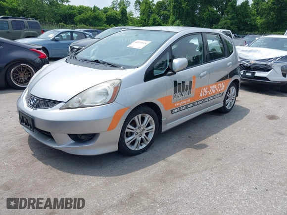 2011 Honda Fit Sport with VIN JHMGE8H51BS005356, listed as a IAAI auction lot 42279124 with 285,524 mi miles and . Bid and sale history available at DreamBid. Image 2.