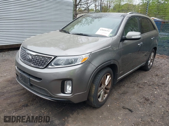 2015 Kia Sorento SX with VIN 5XYKWDA75FG553286, listed as a IAAI auction lot 42020351 with 147,572 mi miles. Bid and sale history available at carsss.com. Image 17.