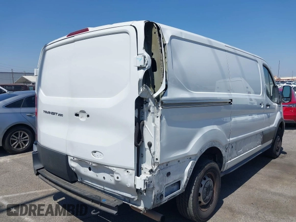 2020 Ford Transit Cargo с VIN 1FTBR1Y84LKB37403, выставлен на аукционе IAAI как лот 42501372 с пробегом 108 257 миль миль и . История ставок и продаж доступна на DreamBid. Изображение 6.
