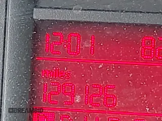 2007 Volkswagen Jetta Wolfsburg Edition с VIN 3VWEF71K67M081314, выставлен на аукционе IAAI как лот 42366194 с пробегом 129 126 миль миль и . История ставок и продаж доступна на DreamBid. Изображение 16.