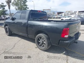 2016 Ram 1500 Express z VIN 1C6RR6FG5GS333031, wystawiony jako IAAI lot #42195110 z przebiegiem 144 921 mil mil oraz . Historia ofert i sprzedaży dostępna na DreamBid. Obrazek 3.