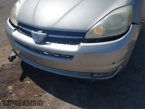 2004 Toyota Sienna XLE with VIN 5TDBA22C64S025481, listed as a IAAI auction lot 42140330 with 167,124 mi miles. Bid and sale history available at carsss.com. Image 6.