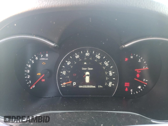 2015 Kia Sorento EX with VIN 5XYKU4A79FG632577, listed as a Copart auction lot 69905044 with 222,929 mi miles and Clean Title. Bid and sale history available at carsss.com. Image 9.