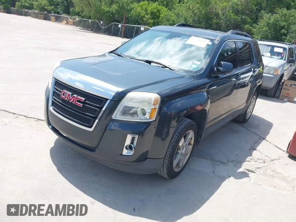 2013 GMC Terrain SLT z VIN 2GKALUEK2D6158550, wystawiony jako IAAI lot #42770145 z przebiegiem 159 689 mil mil oraz . Historia ofert i sprzedaży dostępna na DreamBid. Obrazek 2.